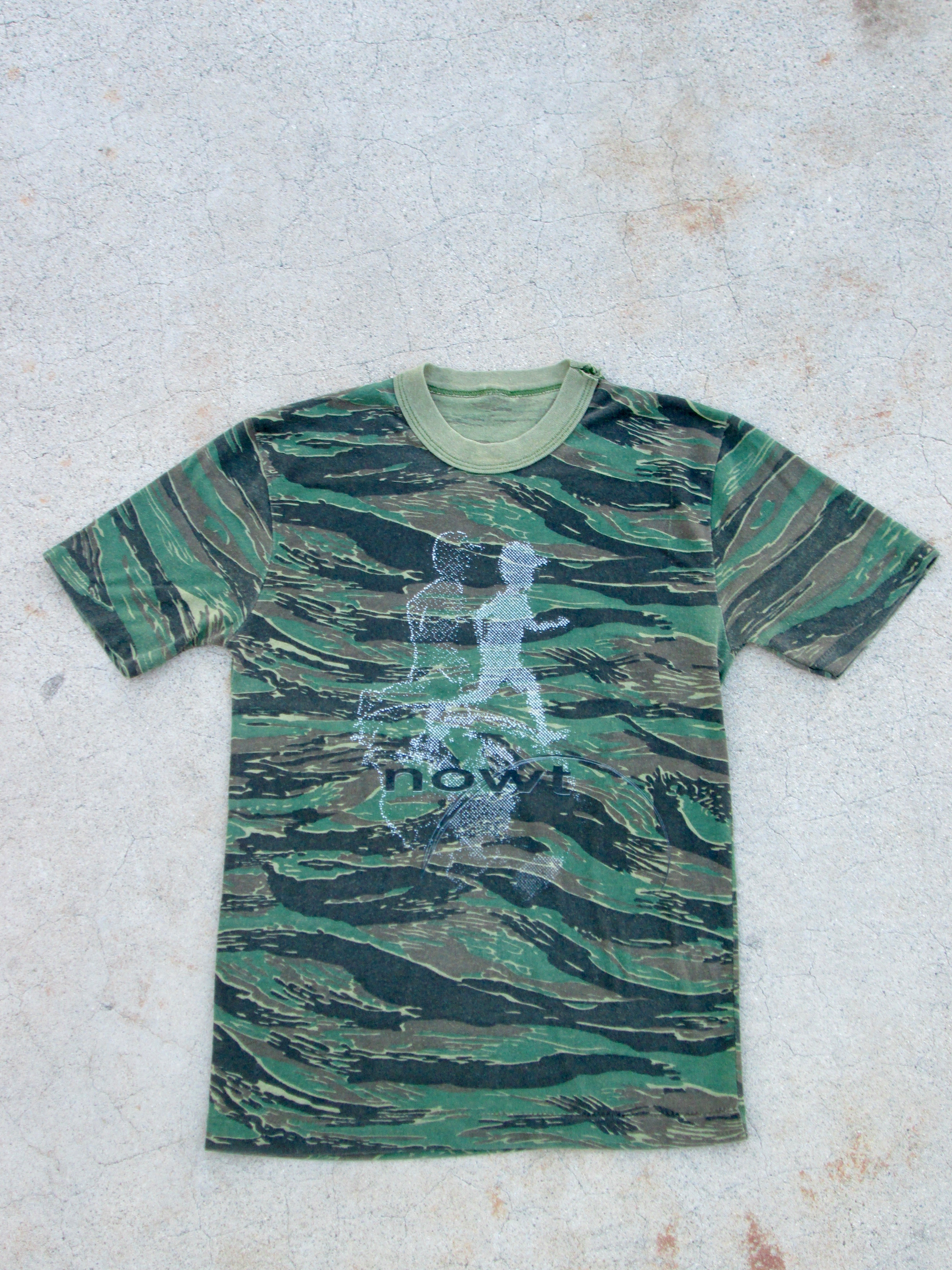 Pursue peace tee