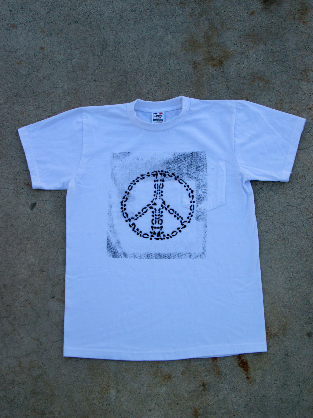 Peace pocket tee